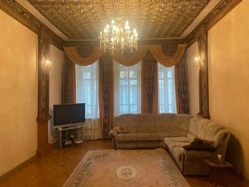4-кімнатна квартира, 140 м², Шевченко-Французький
