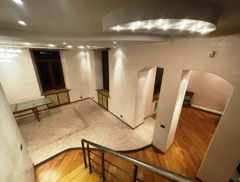 5-кімнатна квартира, 293 м², Шевченко-Французький
