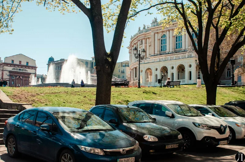 4-кімнатна квартира, 251 м², Центр