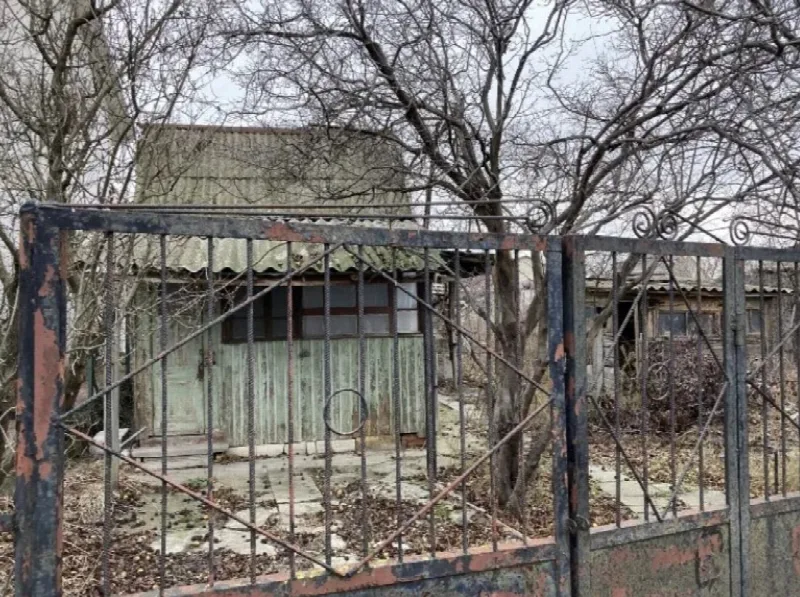 Land, 40 m², Zatoka
