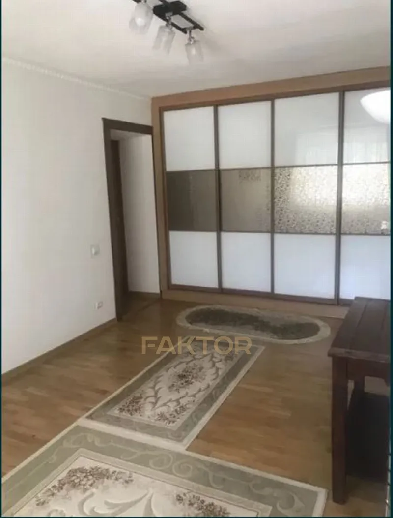 2-комн. квартира 54 м², этаж 2/2, ул. Центральная