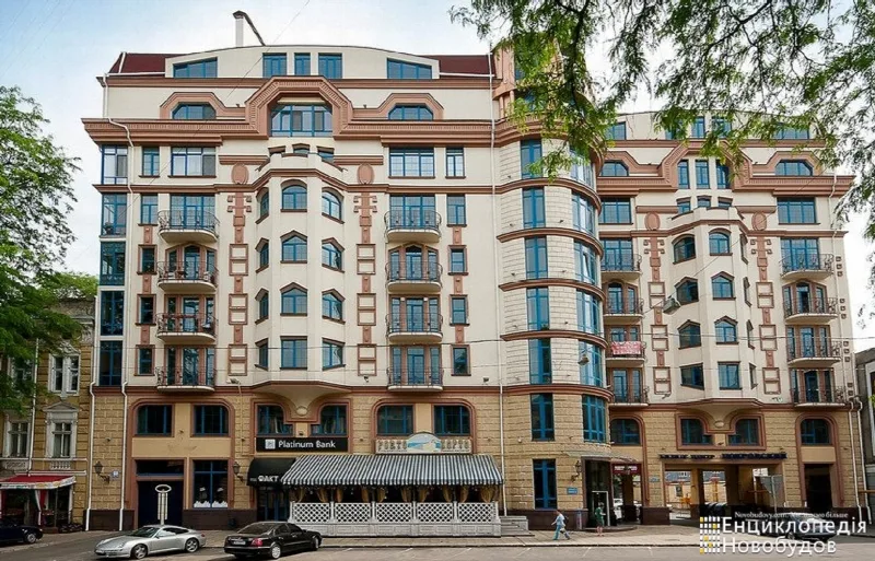 Коммерция, 56 м², Центр