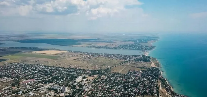 Land, Fontanka