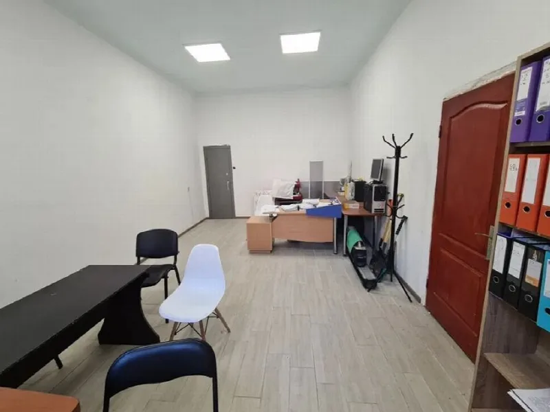 Комерційна, 40 м², Котовського