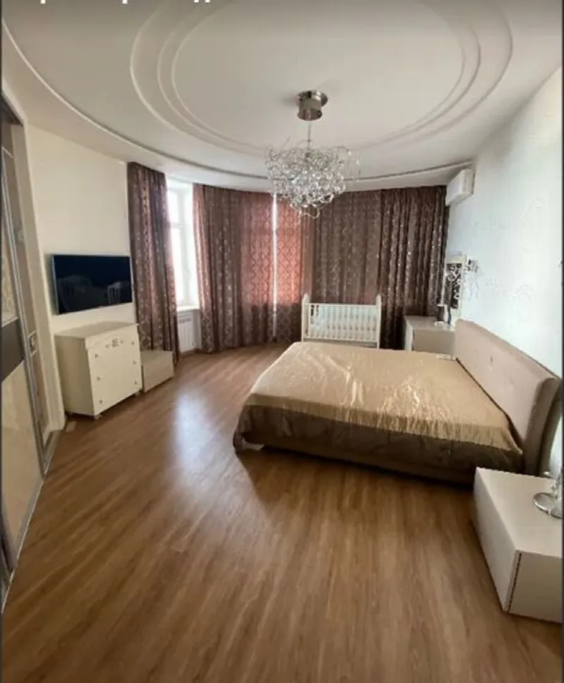 4-кімнатна квартира, 202 м², Будинки Каркашадзе, Шевченко-Французький