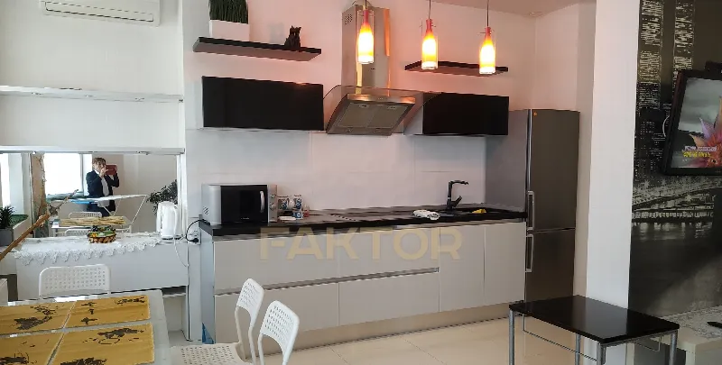1-кімн. квартира 45 м², 21/24 пов., Чудо місто, вул. Середньофонтанська