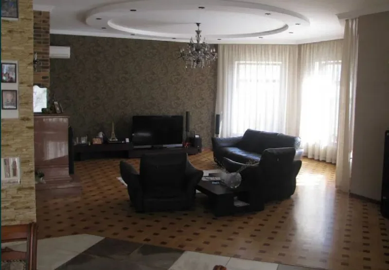 3-комнатный дом, 350 м², Таирова