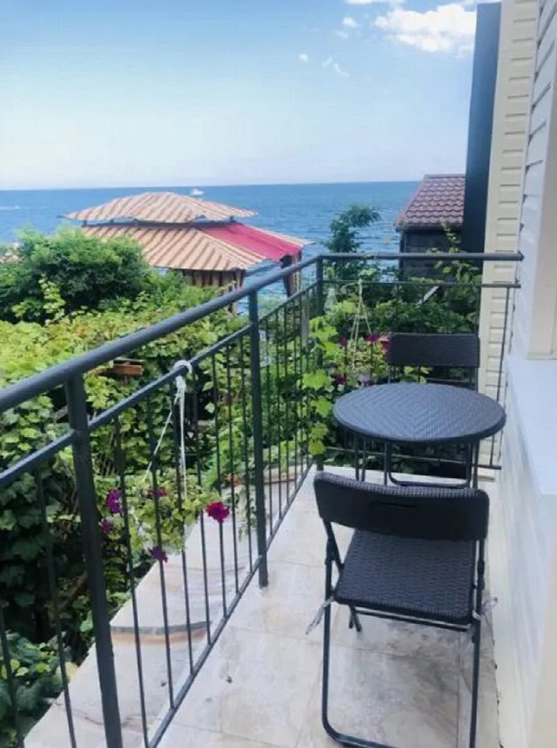 2-кімнатні, 90 м²