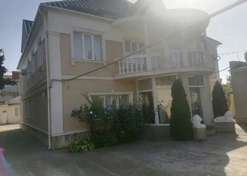 6-комнатный дом, 350 м², Ленпоселок