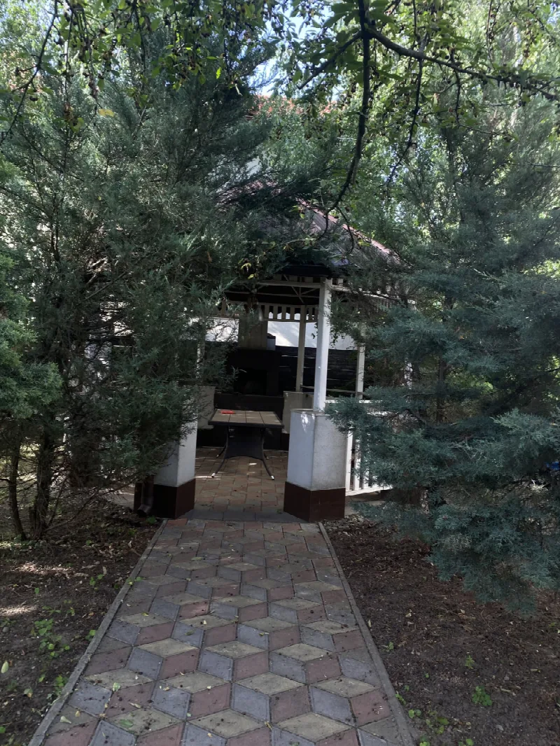 4-кімнатні, 100 м²