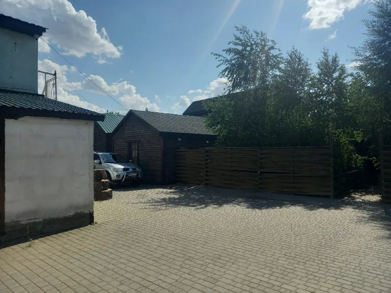 1-кімнатний будинок, 200 м², Ленселище