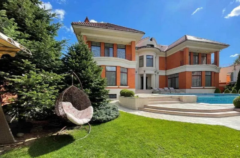 10-кімнатний будинок, 940 м², Фонтан