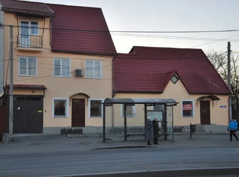 Комерційна, 300 м², Черемушки