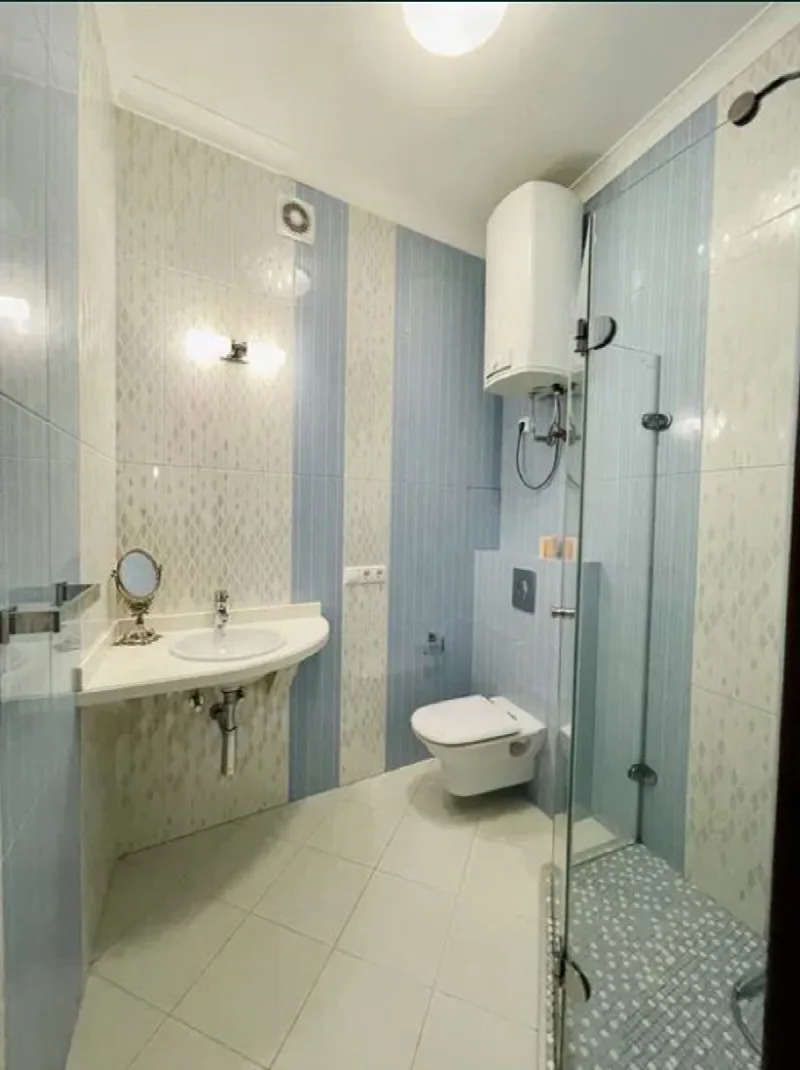 3-кімнатна квартира, 134 м², Каскад, Таїрова