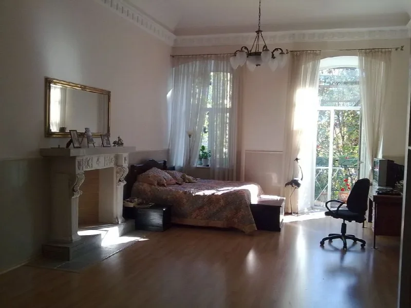 3-комнатная квартира, 192 м², Центр