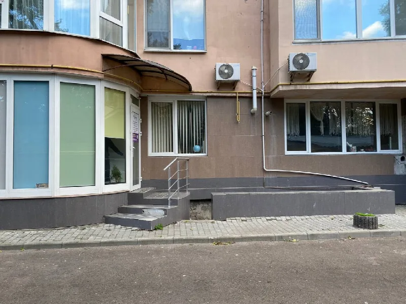 Коммерция, 154 м², Центр