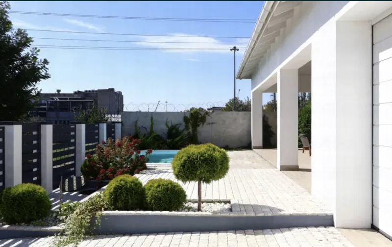 3-комнатный дом, 320 м², Совиньон
