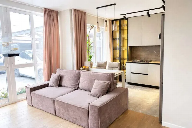 4-кімнатні, 100 м²