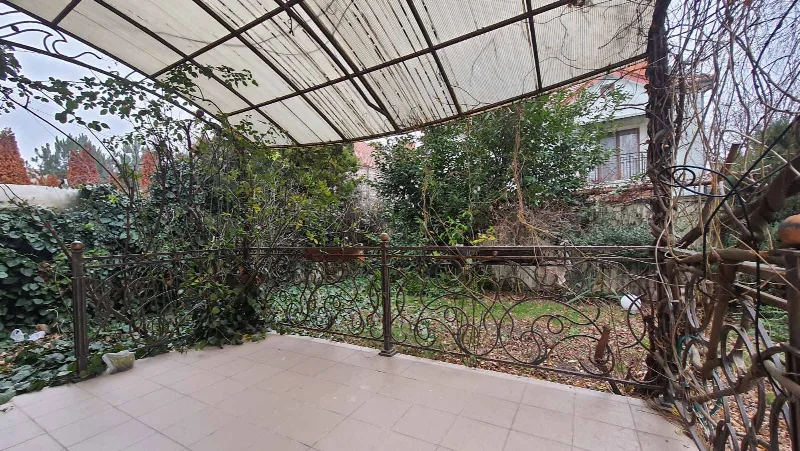 5-кімнатний будинок, 306 м², Совіньйон