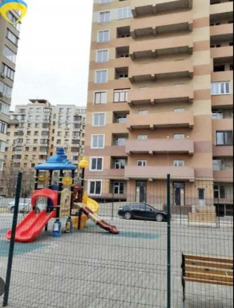 2-кімнатні, 80 м²