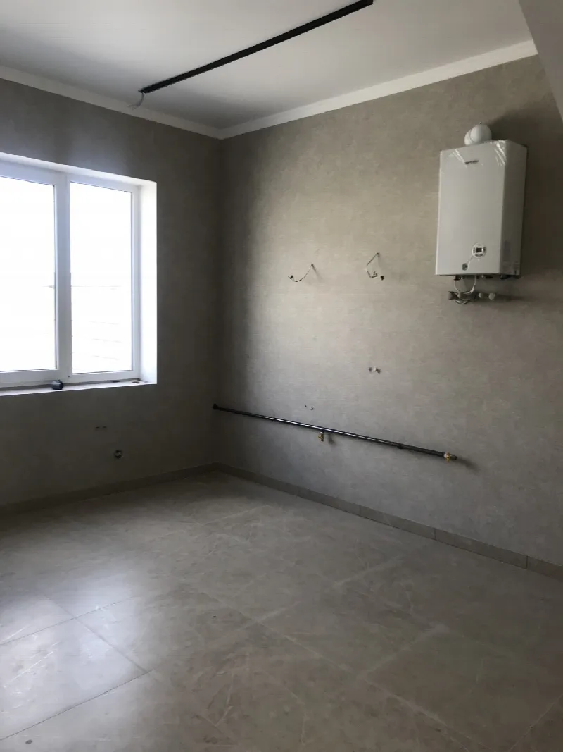 3-кімнатні, 100 м²