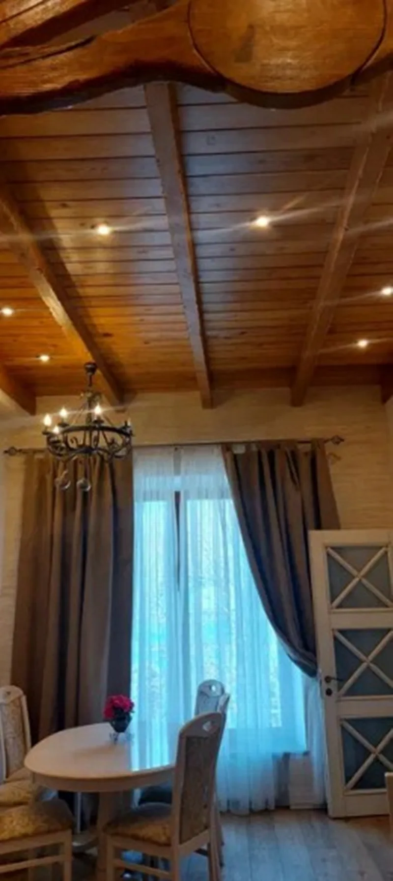 2-кімнатна квартира, 67 м², Центр