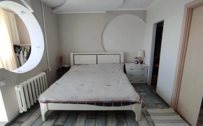 4-кімнатна квартира, 152 м², Черемушки