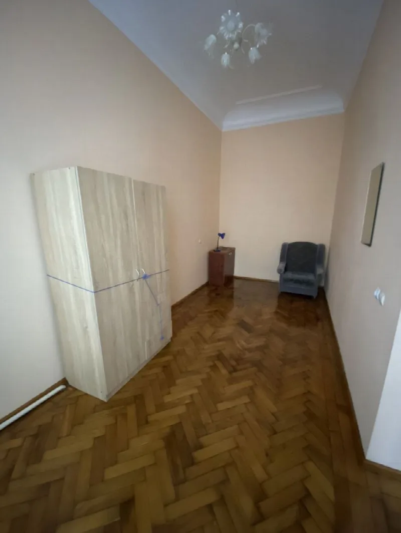 5-комнатная квартира, 163 м², Центр