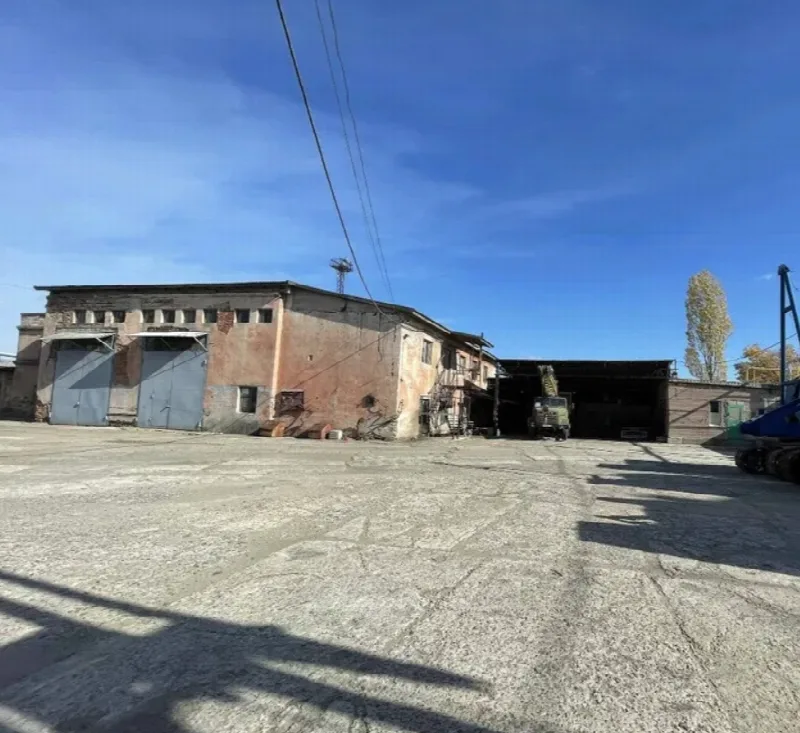 Commercial, 600 m², Peresyp