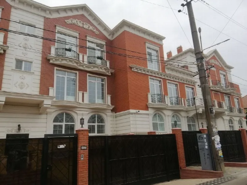 2-кімнатні, 87 м²