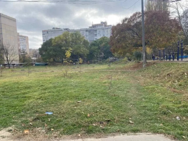 Land, Tairova