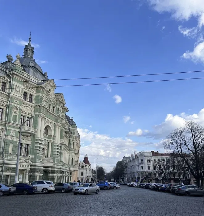 2-комнатная квартира, 69 м², Центр