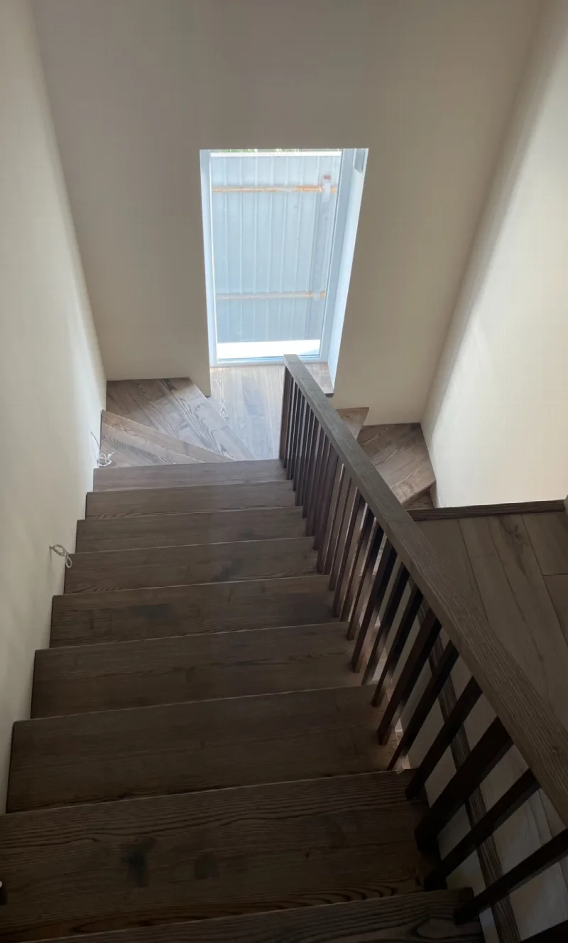 3-кімнатні, 180 м²