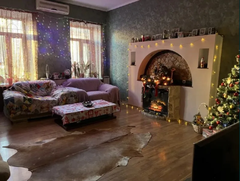 3-кімнатна квартира, 99 м², Центр