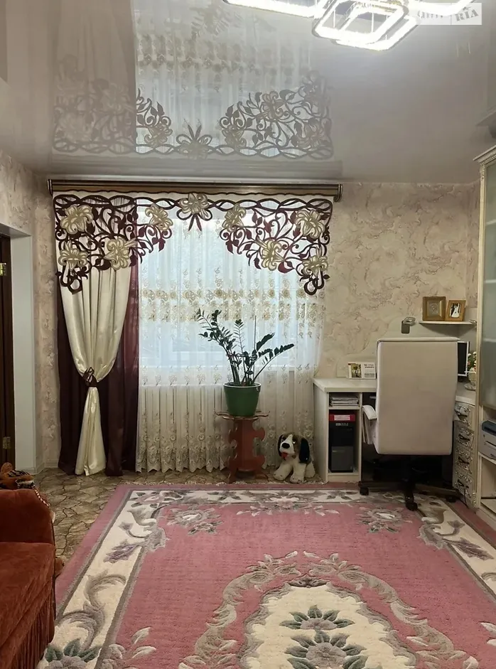 3-room apartment 107 m², floor 1/3, Staroportofrankivska St