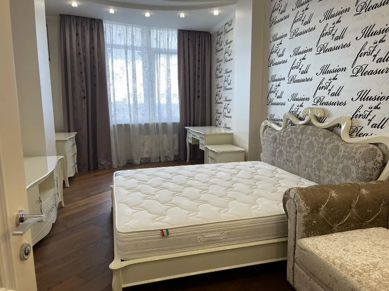 2-кімнатні, 120 м²