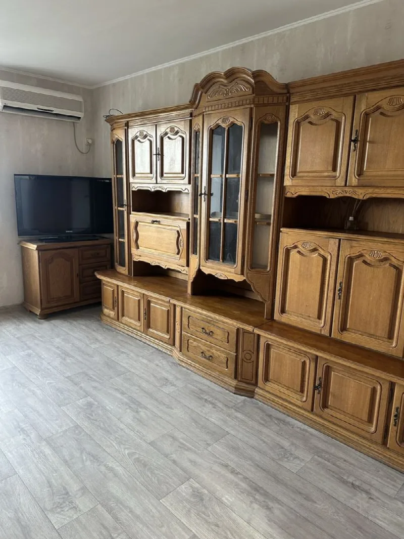 4-кімнатна квартира, 78 м², Таїрова