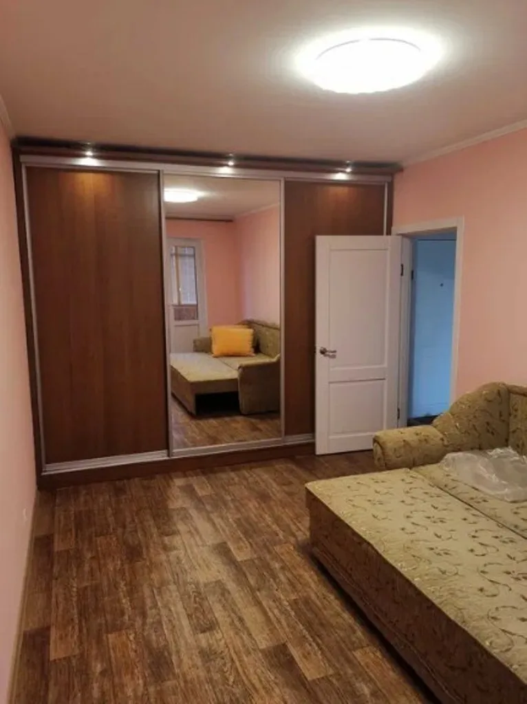 1-кімнатна квартира, 35 м², Таїрова