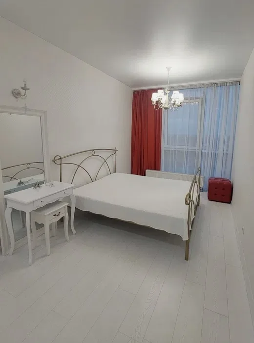 1-кімнатна квартира, 50 м², 22 Перлина, Молдаванка