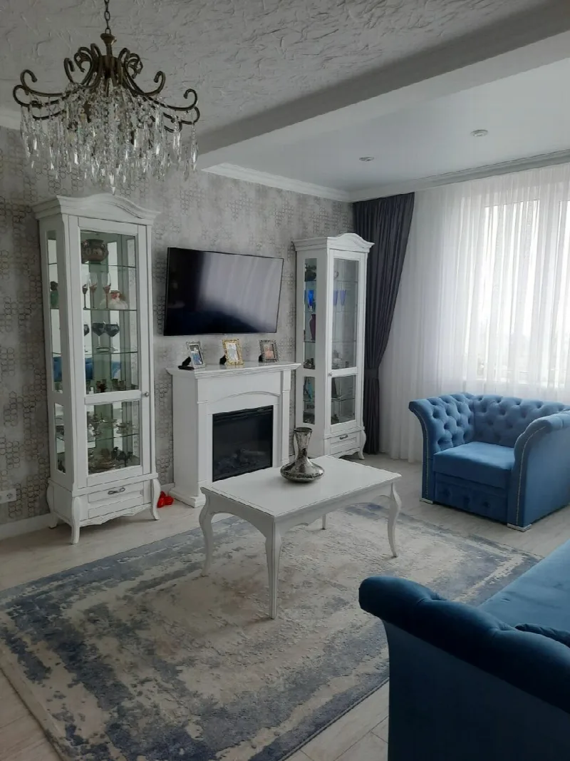 3-кімнатна квартира, 94 м², Мандарин, Центр