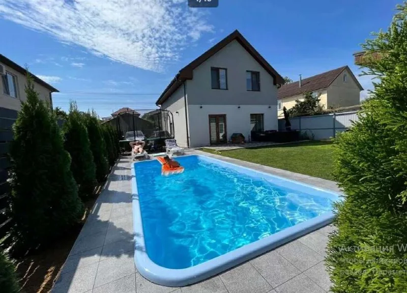 3-кімнатні, 130 м²