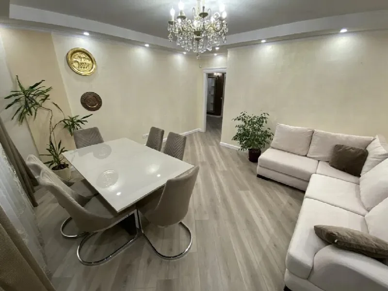3-кімнатні, 81 м²