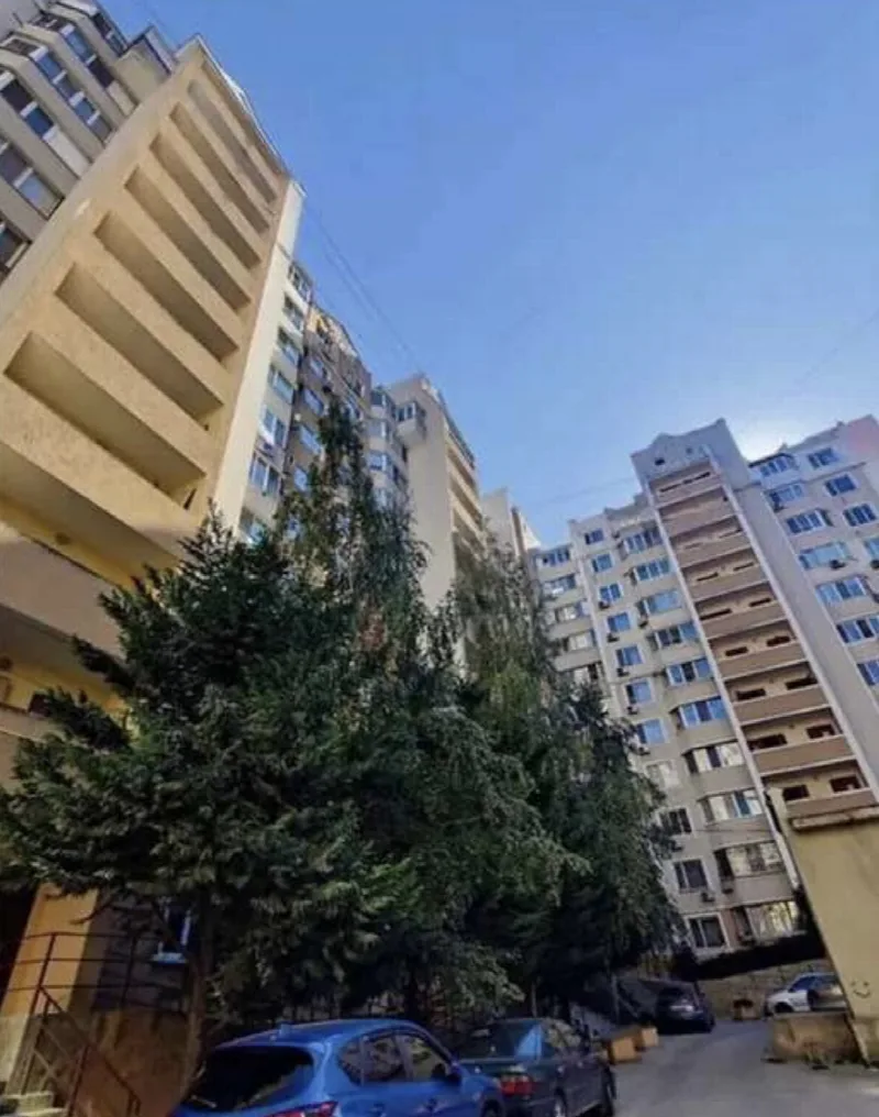 4-кімнатна квартира, 130 м², Бастма Золота Чайка, Таїрова