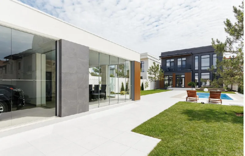 4-кімнатний будинок, 300 м², Совіньйон