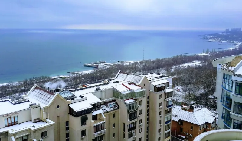 Коммерция, 192 м², Мерседес, Центр