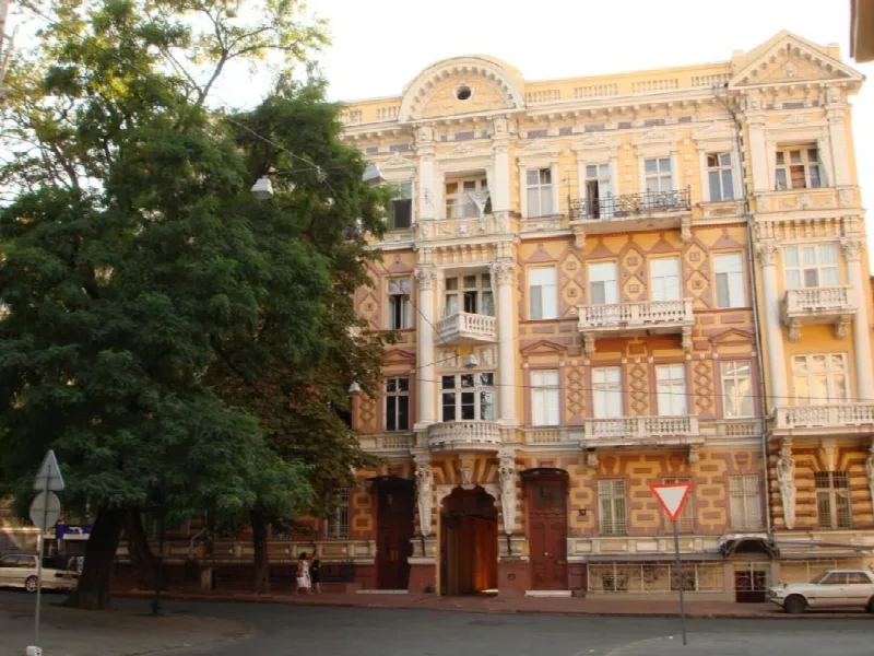 Коммерция, 186 м², Центр