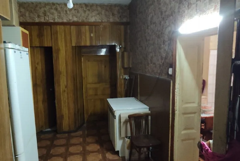 4-кімнатна квартира, 90 м², Центр