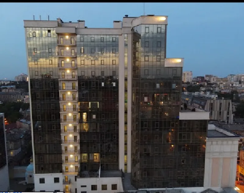 2-кімнатні, 166 м²