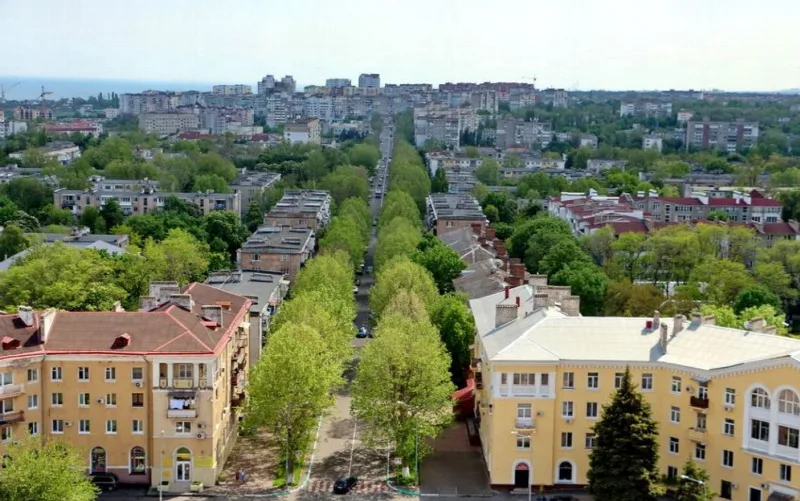 Комерційна, 3 110 м², Чорноморськ