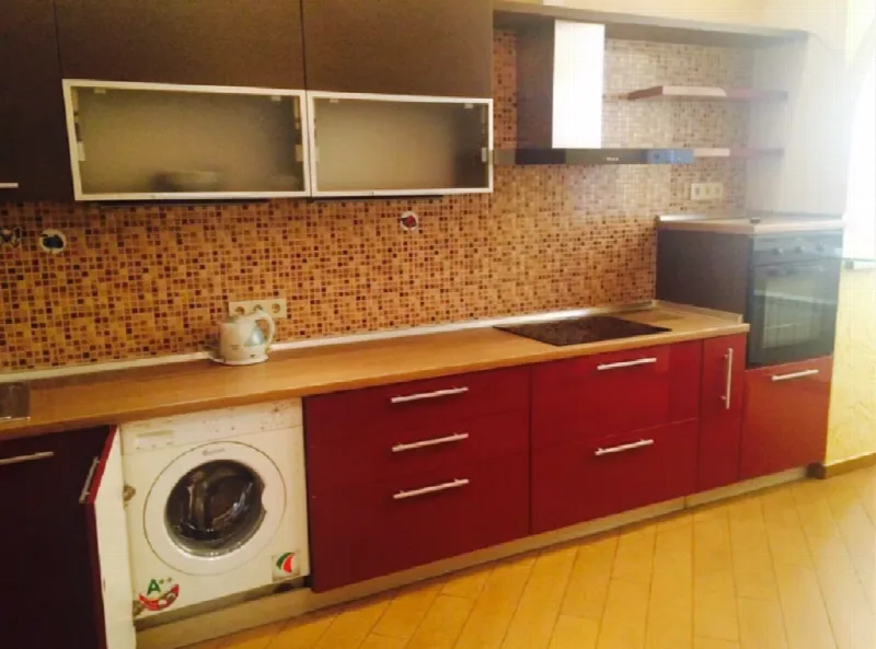 3-кімнатна квартира, 97 м², Молдаванка
